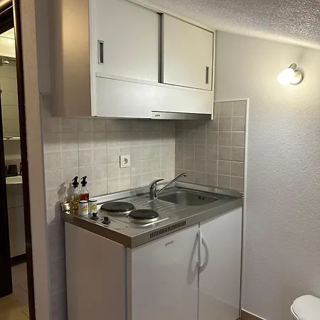 Sara * מאקרסקה